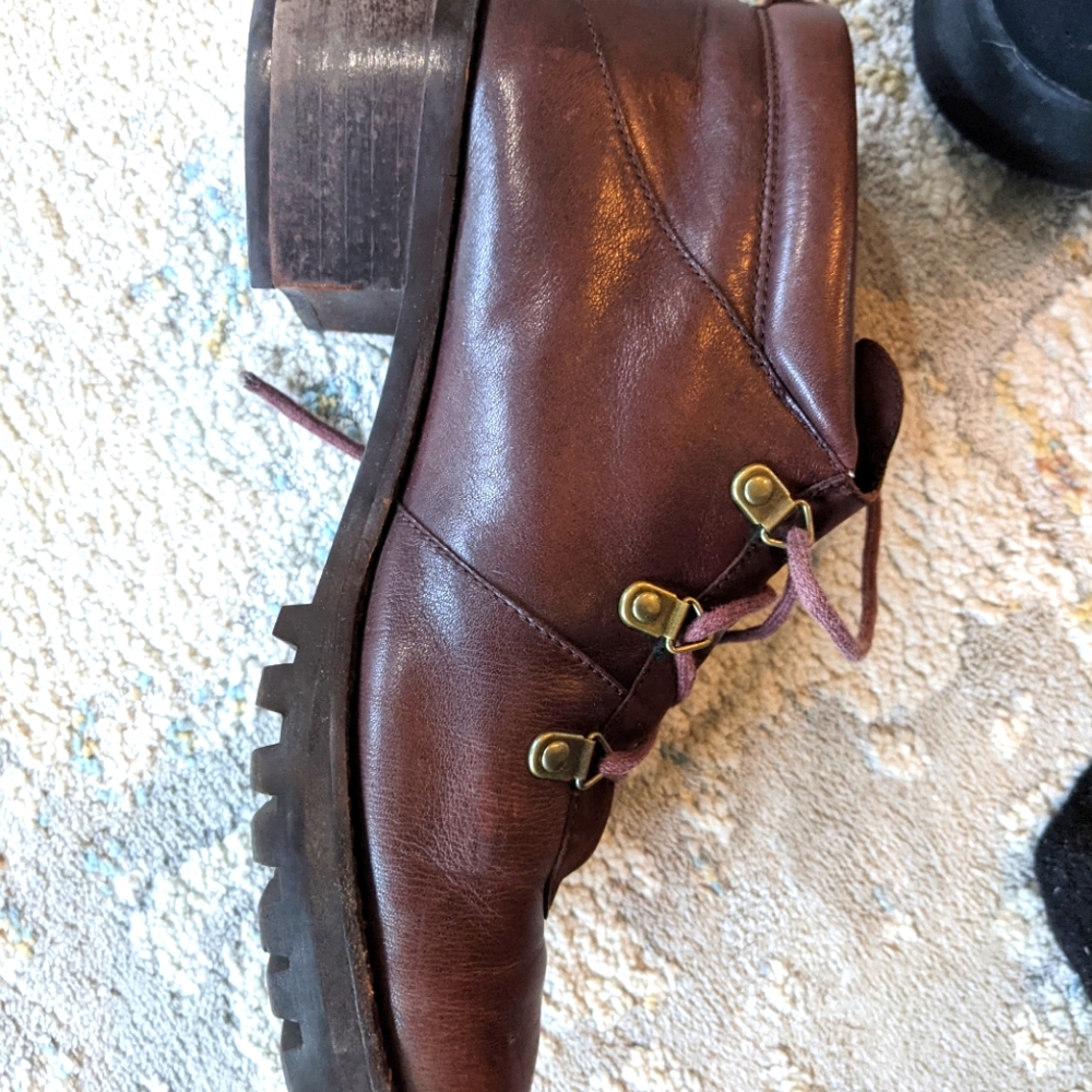 Jones New York  shoe